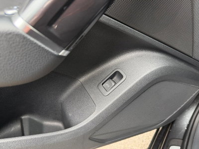 Audi Q2 35 2.0 tdi S line edition s-tronic (18)