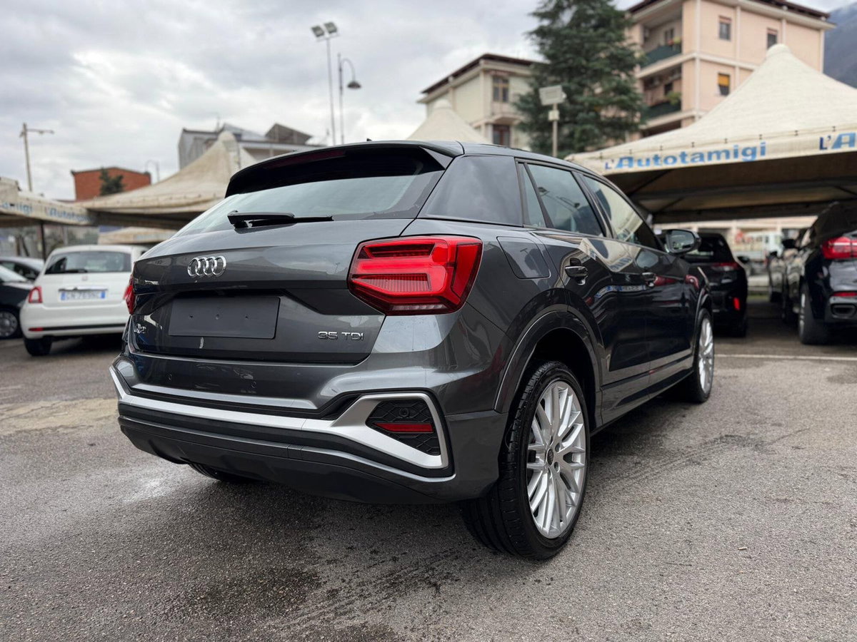 Audi Q2 35 2.0 tdi S line edition s-tronic (4)