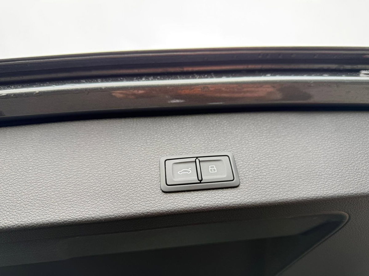 Audi Q2 35 2.0 tdi S line edition s-tronic (8)