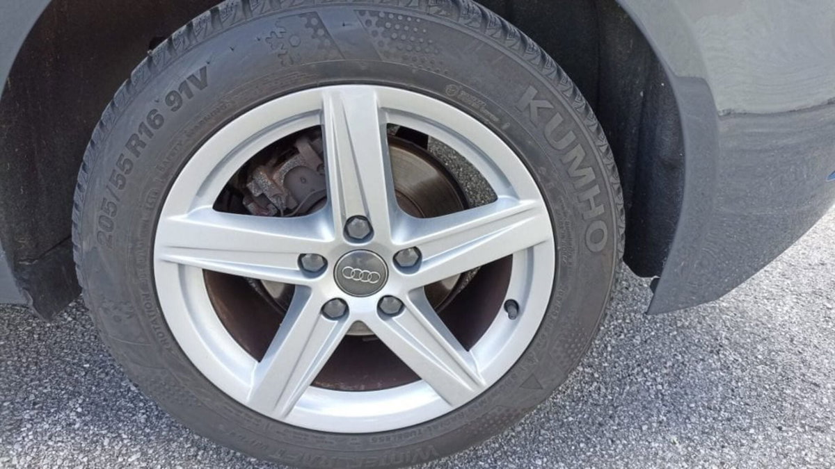 Audi A3 Sportback 1.6 TDI 116 CV S tronic Business (9)