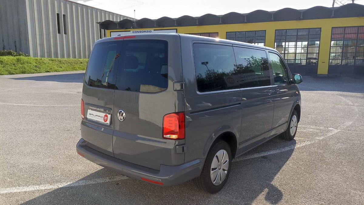 Volkswagen Veicoli Commerciali Caravelle 2.0 TDI 150CV PC Comfortline N1 (3)