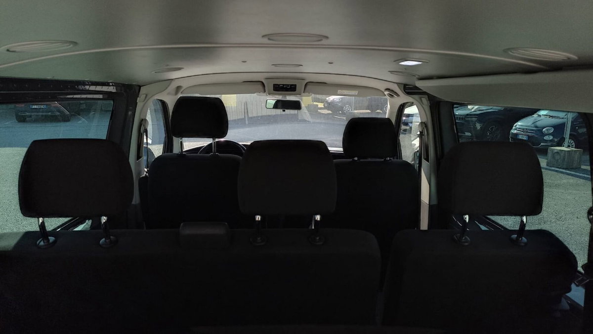 Volkswagen Veicoli Commerciali Caravelle 2.0 TDI 150CV PC Comfortline N1 (9)