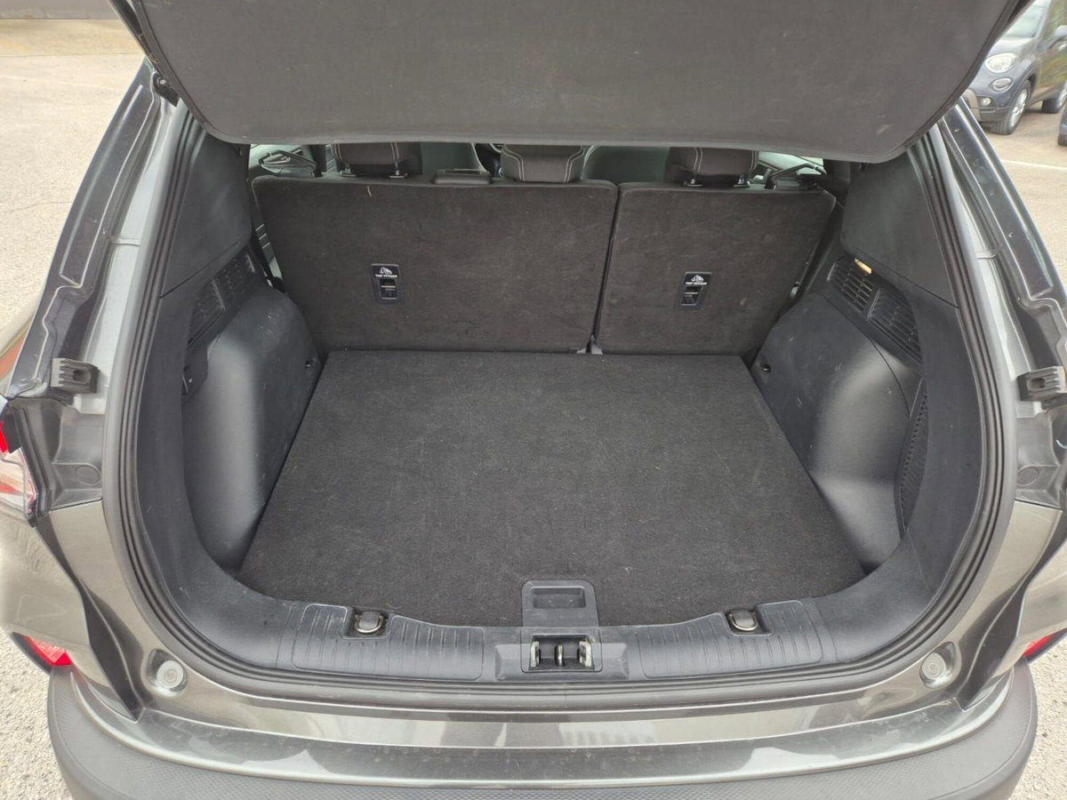 Ford Kuga 2.5 Full Hybrid 190 CV CVT 2WD ST-Line Design (14)