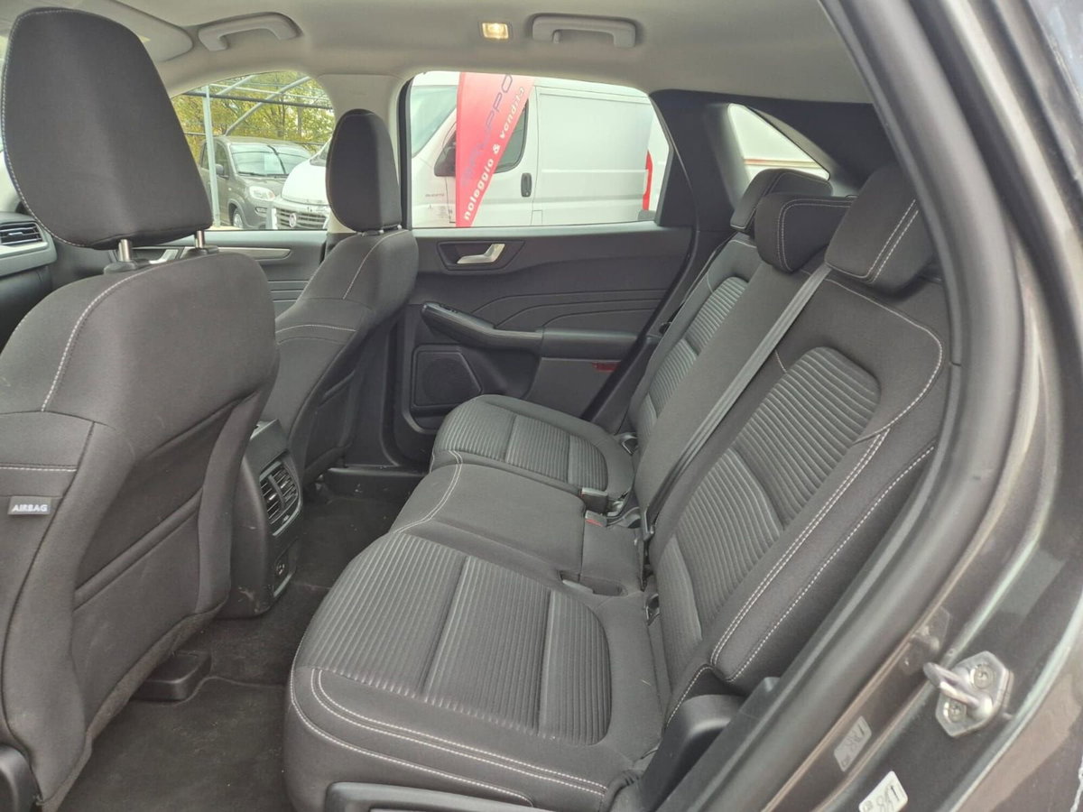 Ford Kuga 2.5 Full Hybrid 190 CV CVT 2WD ST-Line Design (15)