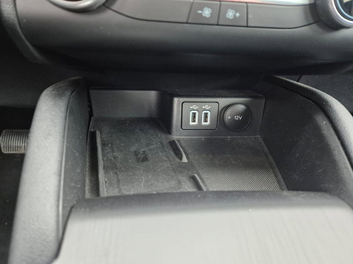 Ford Kuga 2.5 Full Hybrid 190 CV CVT 2WD ST-Line Design (18)