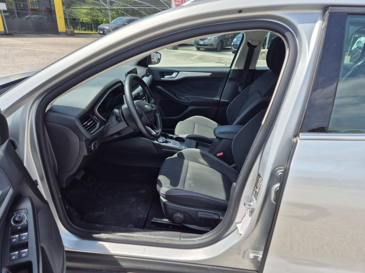 Ford Focus Station Wagon 1.5 EcoBlue 120 CV automatico SW Business (14)