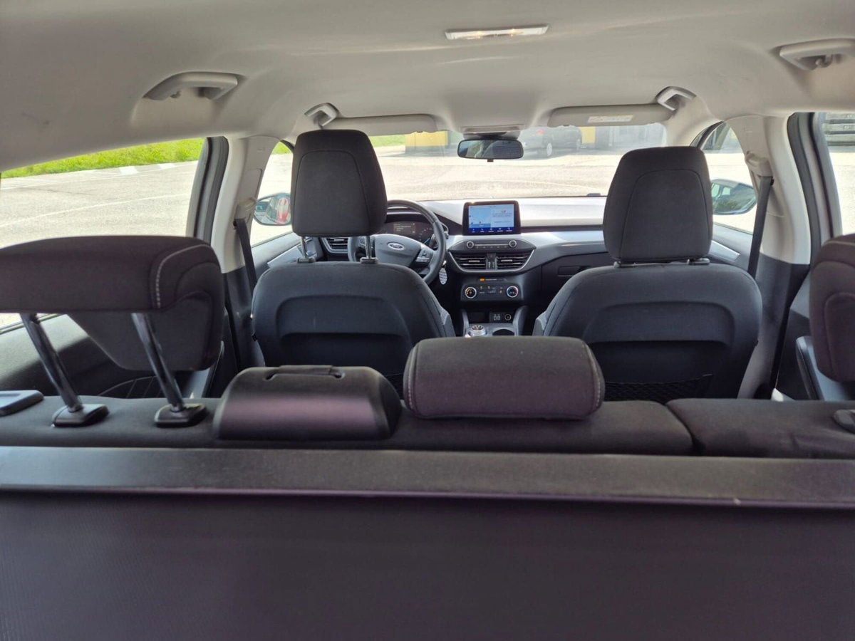 Ford Focus Station Wagon 1.5 EcoBlue 120 CV automatico SW Business (15)