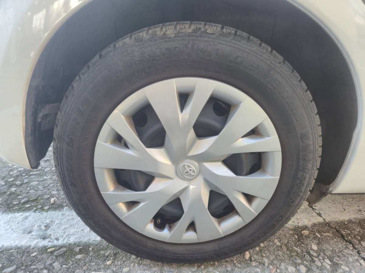 Toyota Yaris 1.5 Hybrid 5 porte Lounge (16)