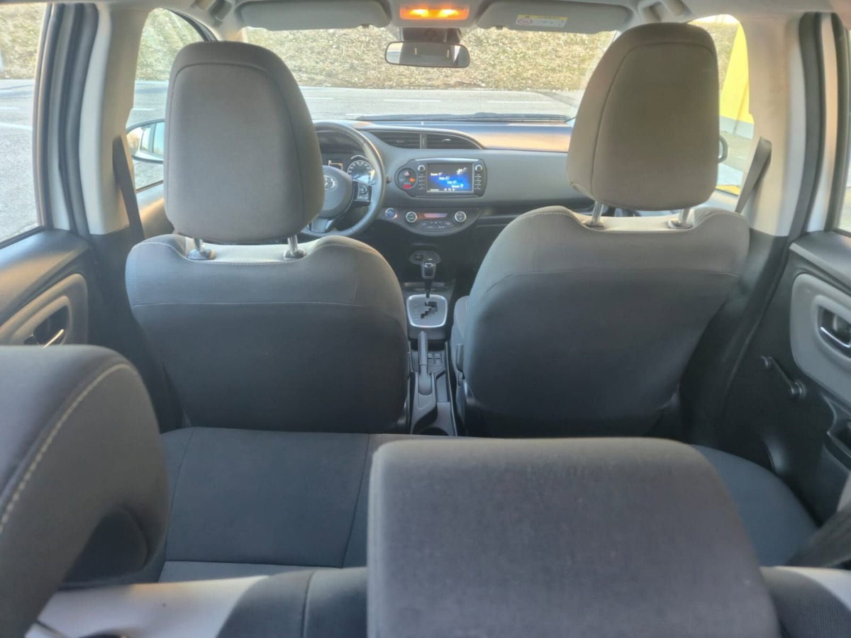 Toyota Yaris 1.5 Hybrid 5 porte Lounge (19)
