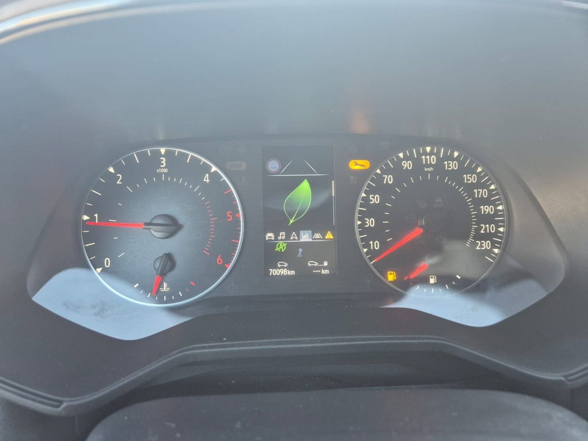 Renault Clio Blue dCi 100 CV 5 porte Evolution (9)
