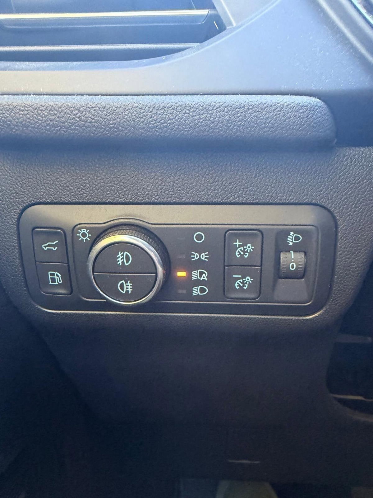 Ford Kuga 2.5 Plug In Hybrid 225 CV CVT 2WD ST-Line (12)