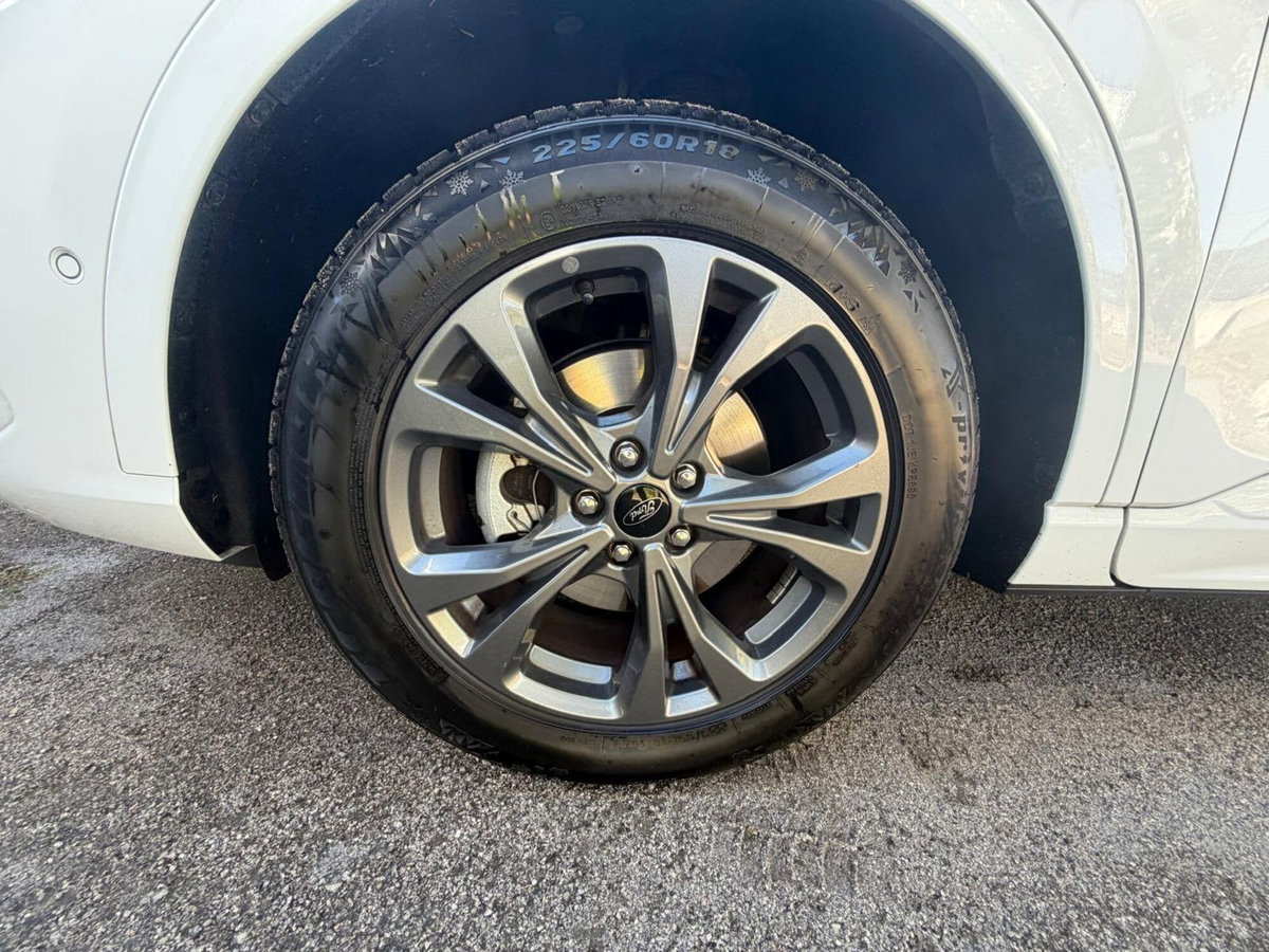 Ford Kuga 2.5 Plug In Hybrid 225 CV CVT 2WD ST-Line (6)