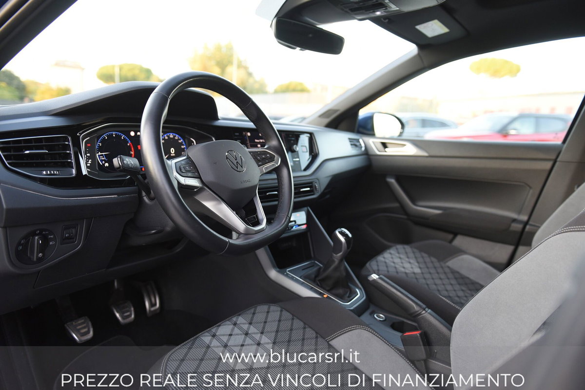 Volkswagen Taigo 1.0 tsi R-Line 115cv (10)