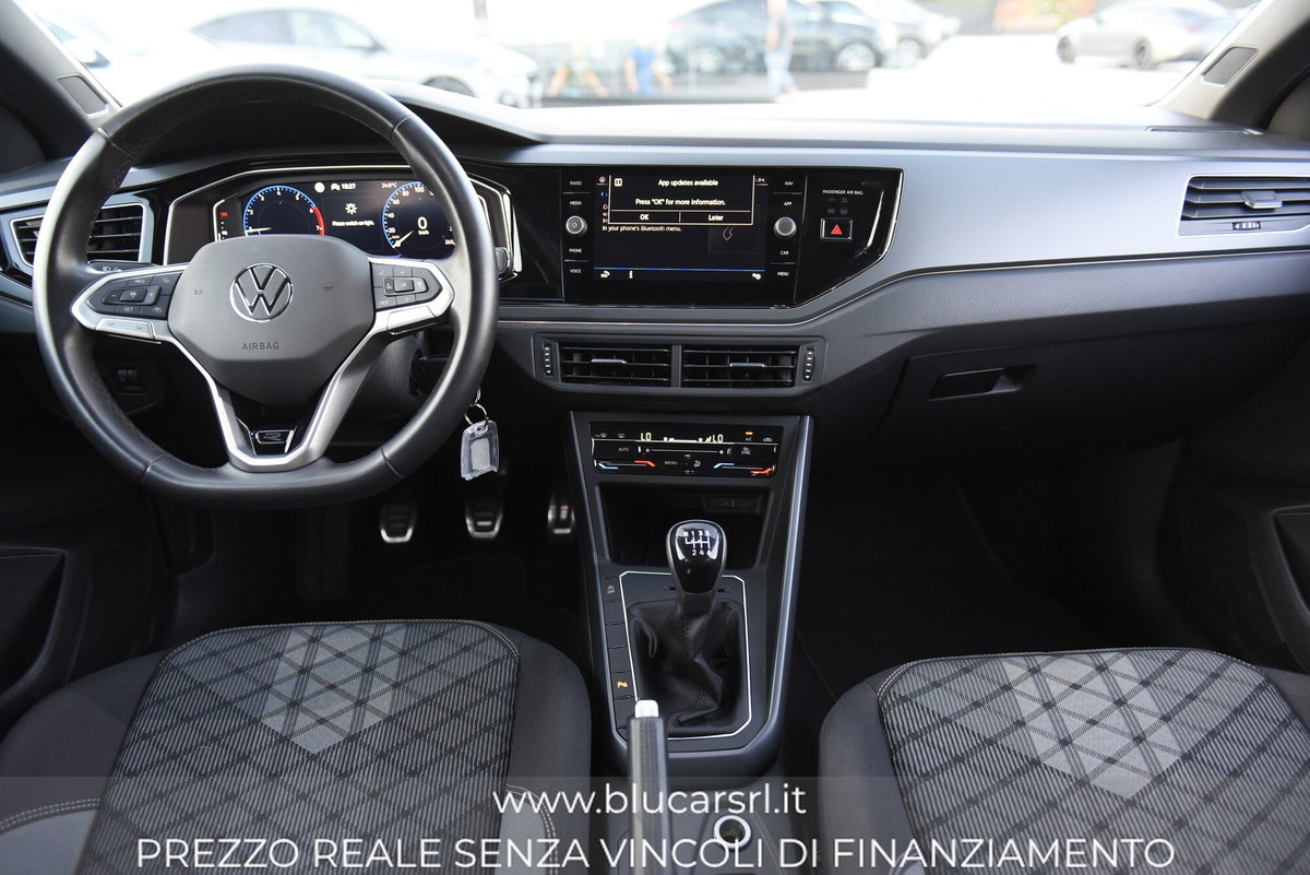 Volkswagen Taigo 1.0 tsi R-Line 115cv (11)