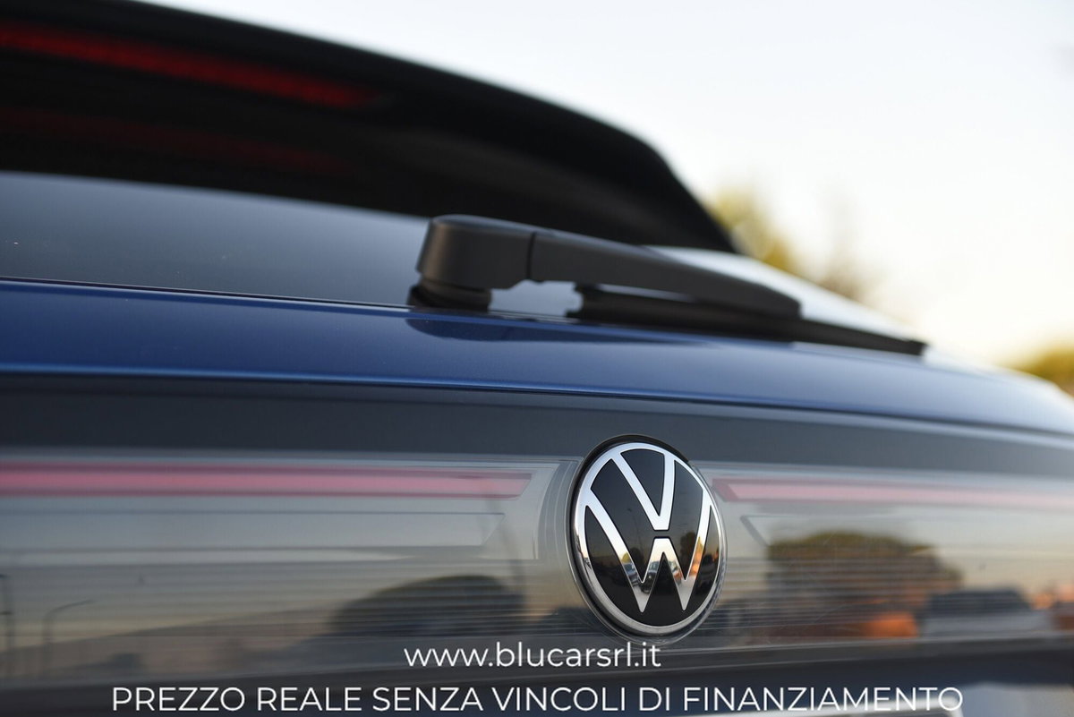 Volkswagen Taigo 1.0 tsi R-Line 115cv (18)