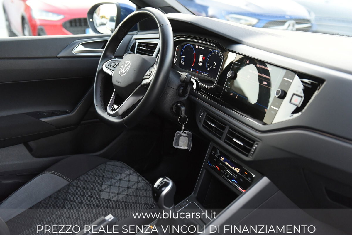 Volkswagen Taigo 1.0 tsi R-Line 115cv (7)