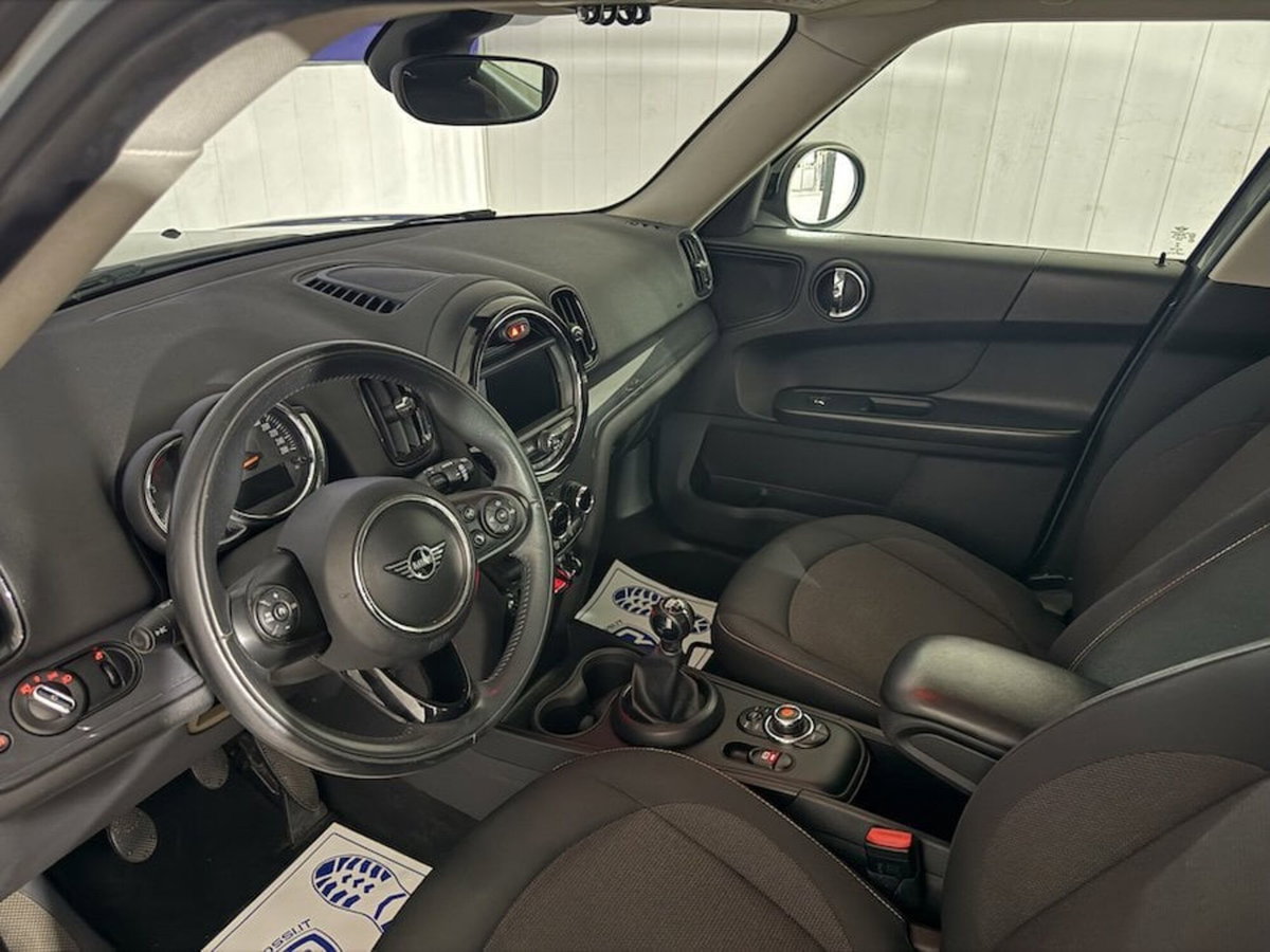 MINI Mini Countryman 1.5 One D Business Countryman (14)