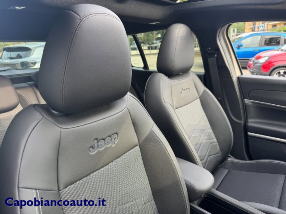 Jeep Avenger 1.2 turbo Summit fwd 100cv (17)