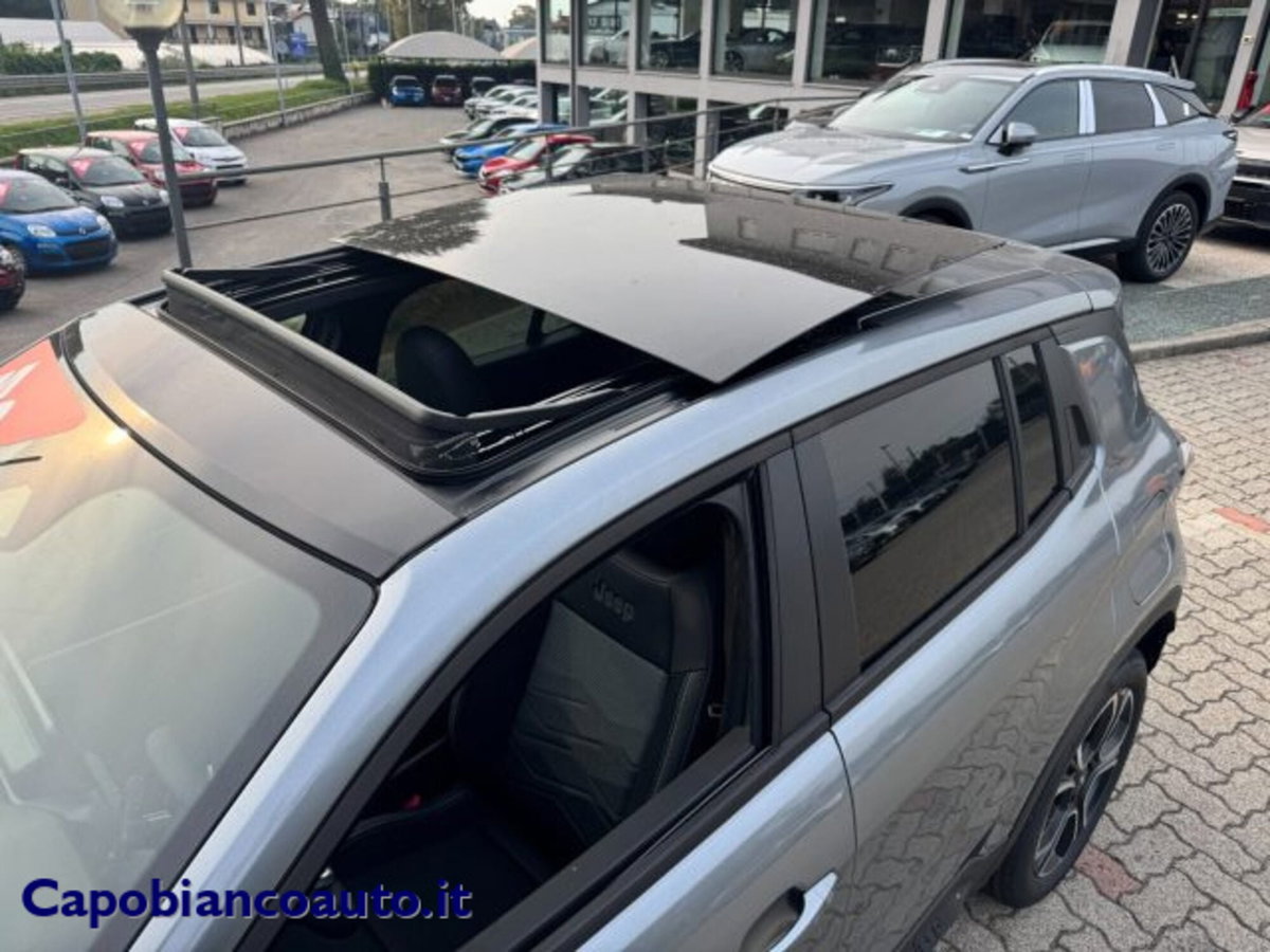 Jeep Avenger 1.2 turbo Summit fwd 100cv (12)