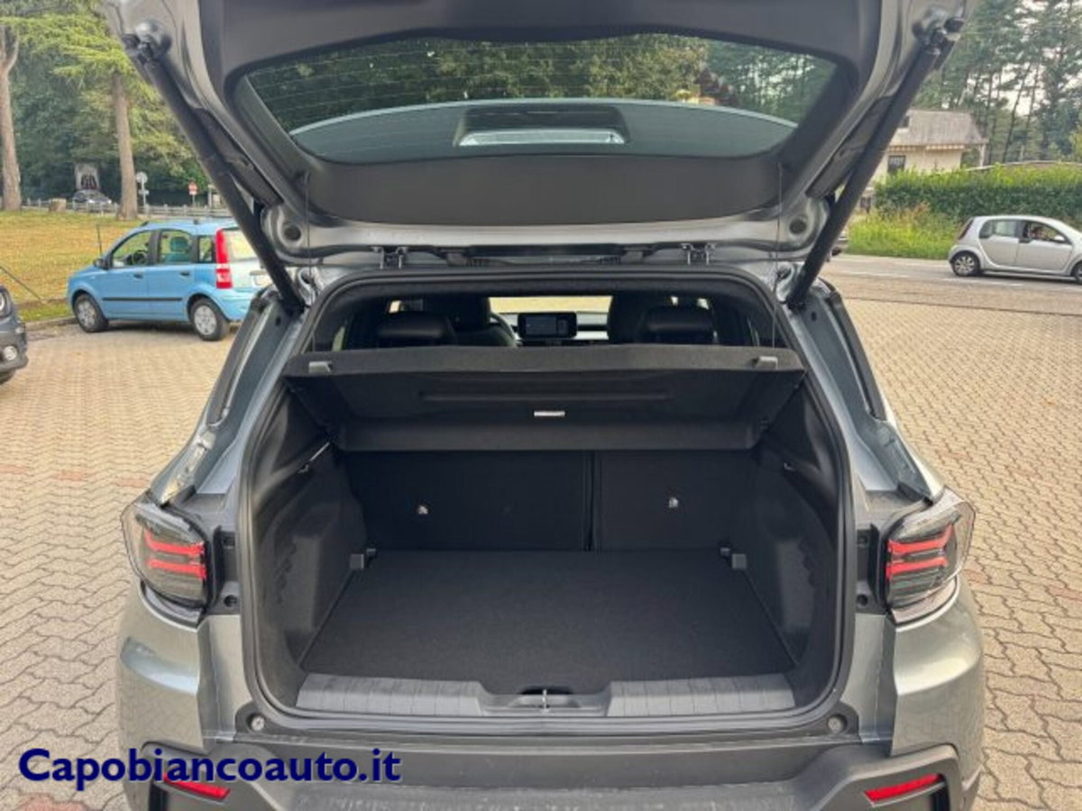 Jeep Avenger 1.2 turbo Summit fwd 100cv (16)