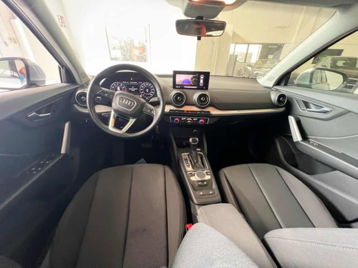 Audi Q2 Q2 35 TFSI S tronic Business (12)