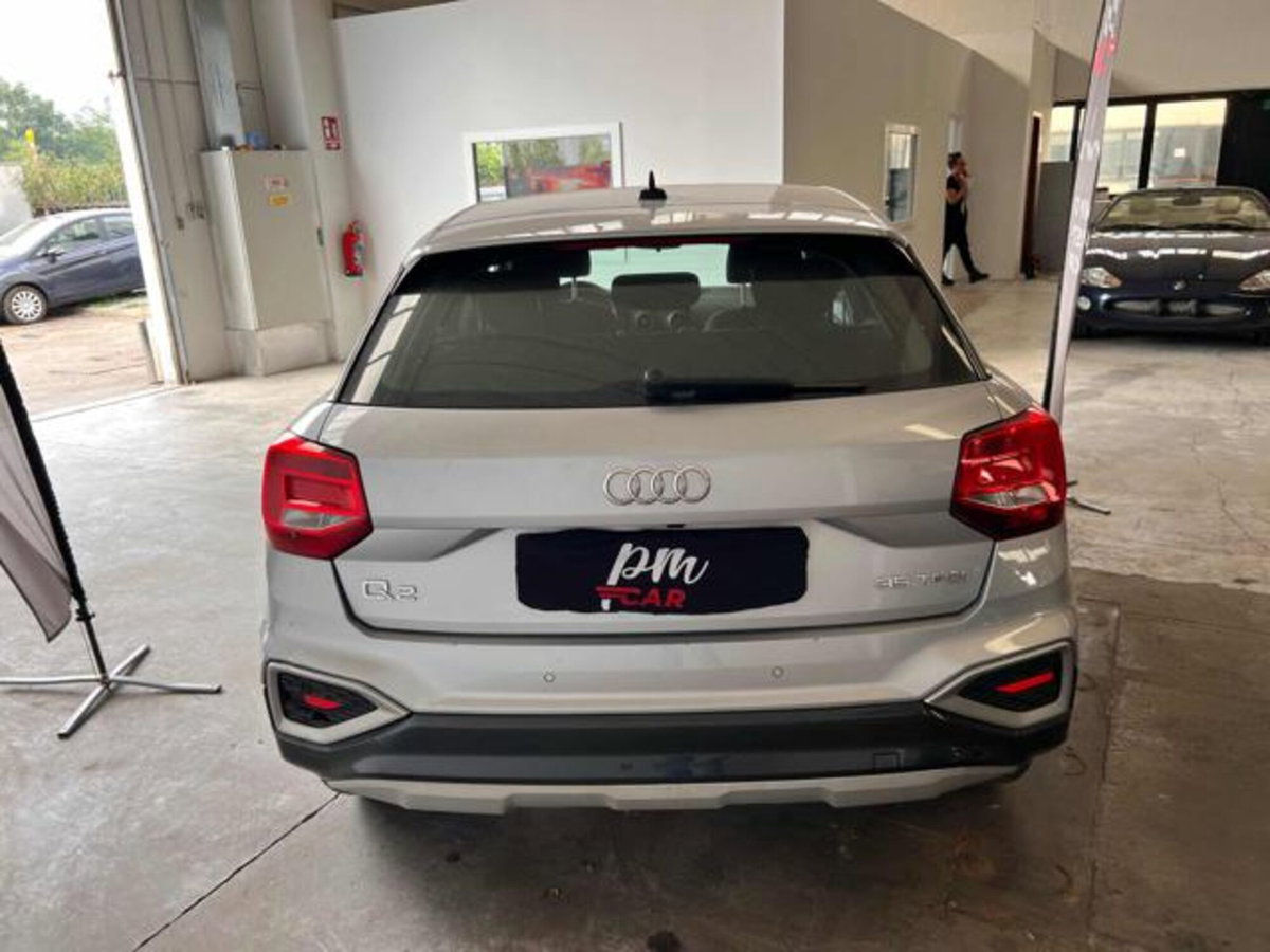 Audi Q2 Q2 35 TFSI S tronic Business (6)