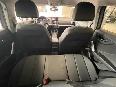 Audi Q2 Q2 35 TFSI S tronic Business (14)