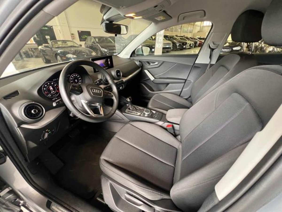 Audi Q2 Q2 35 TFSI S tronic Business (9)