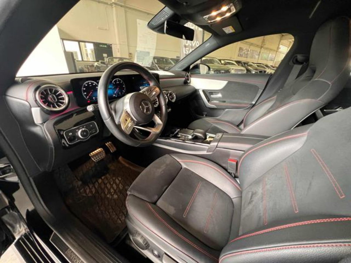 Mercedes-Benz CLA Shooting Brake 200 d Automatic Shooting Brake Executive (10)