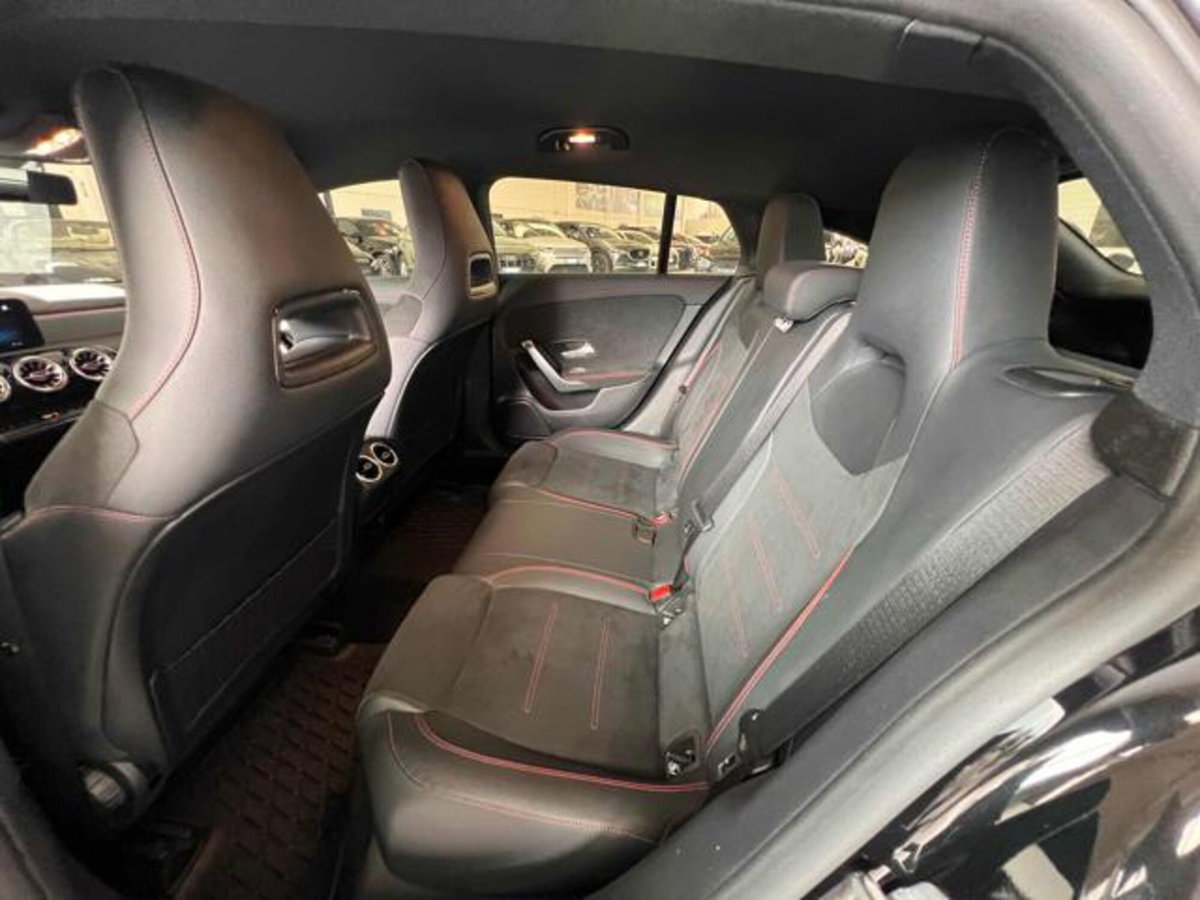 Mercedes-Benz CLA Shooting Brake 200 d Automatic Shooting Brake Executive (12)