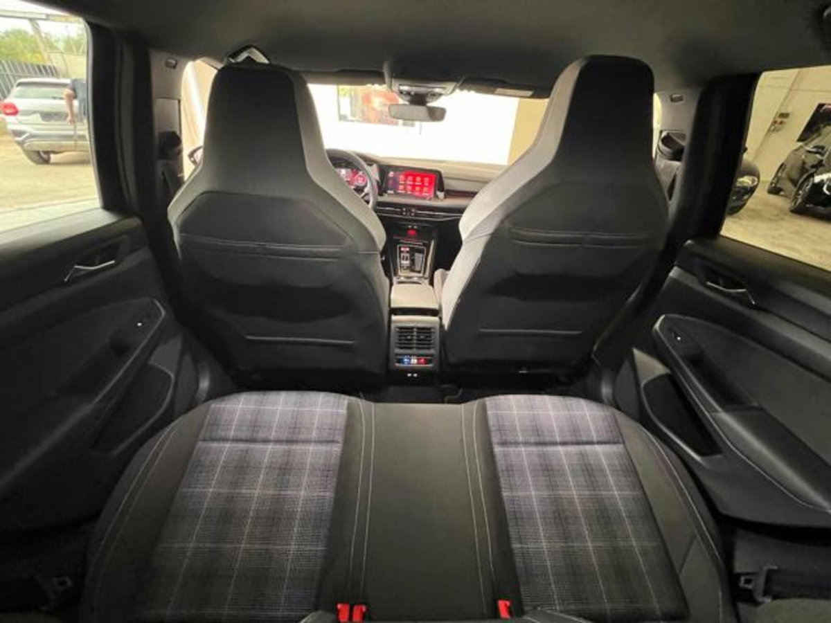 Volkswagen Golf 2.0 TDI GTD DSG (17)