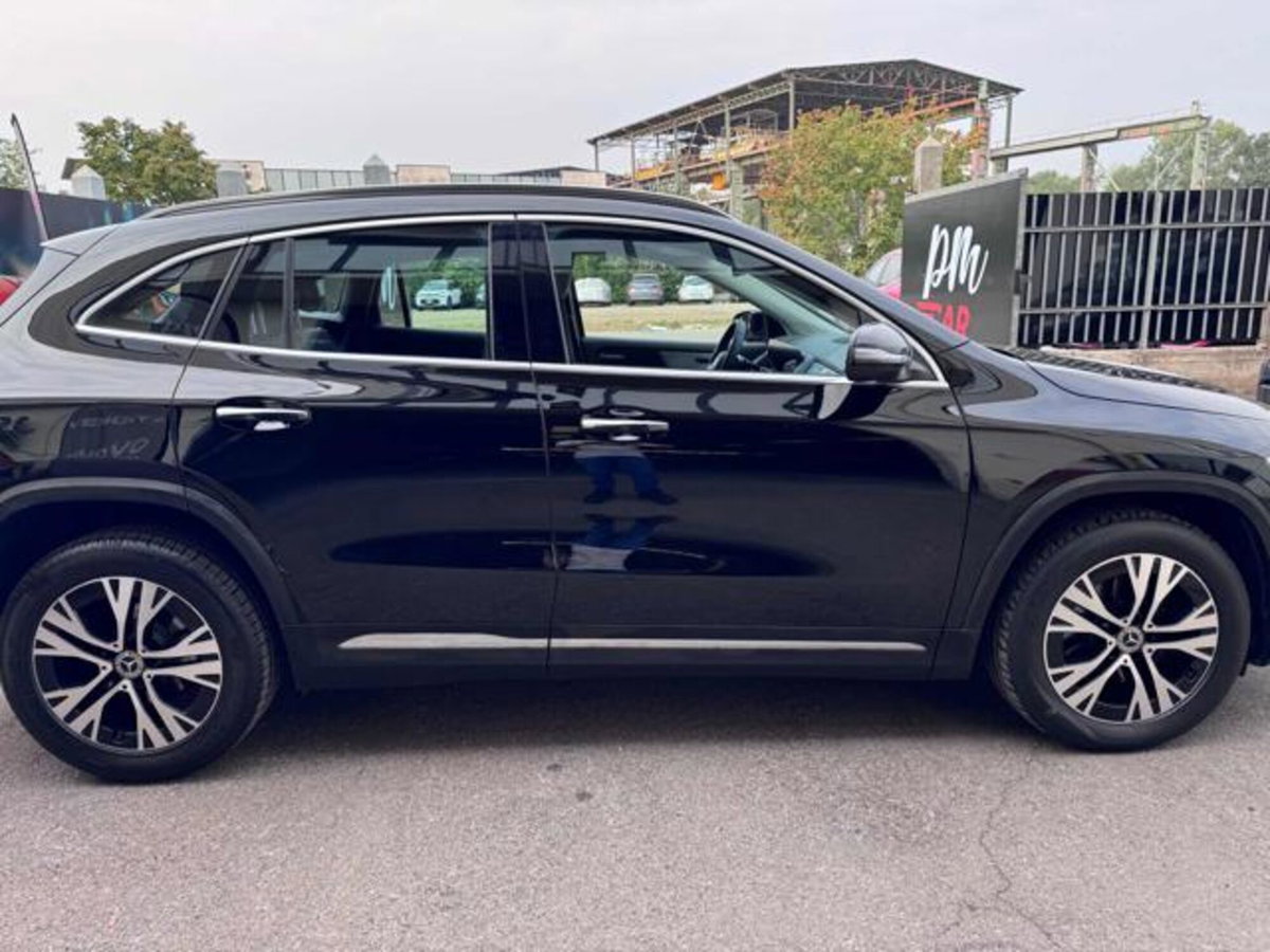 Mercedes-Benz GLA SUV 200 d AMG Line Premium Plus 4matic auto (4)