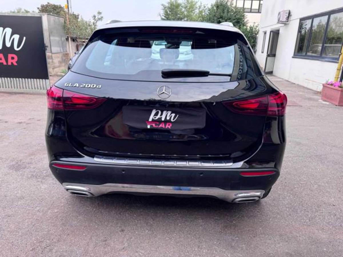 Mercedes-Benz GLA SUV 200 d AMG Line Premium Plus 4matic auto (5)