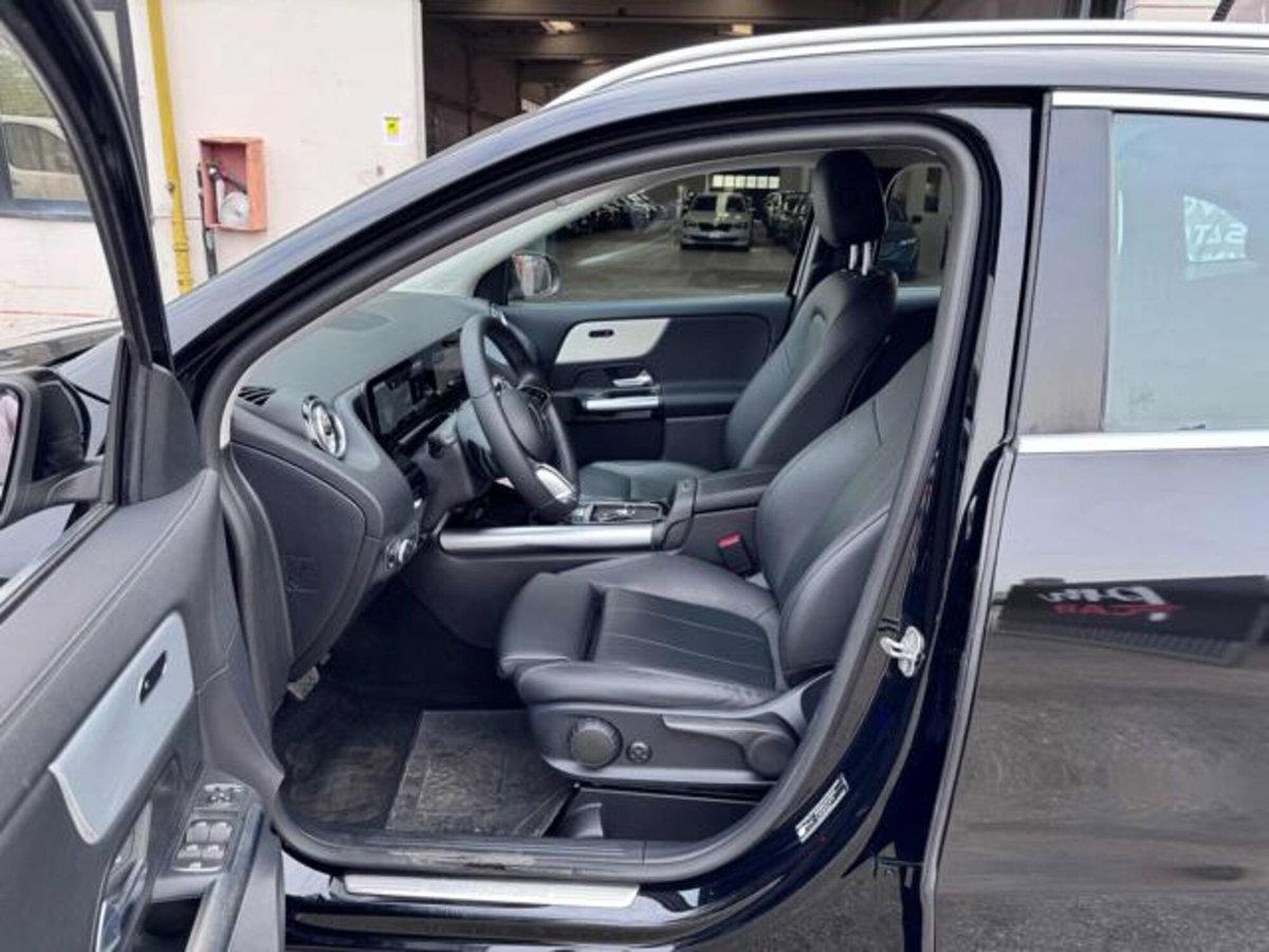 Mercedes-Benz GLA SUV 200 d AMG Line Premium Plus 4matic auto (8)
