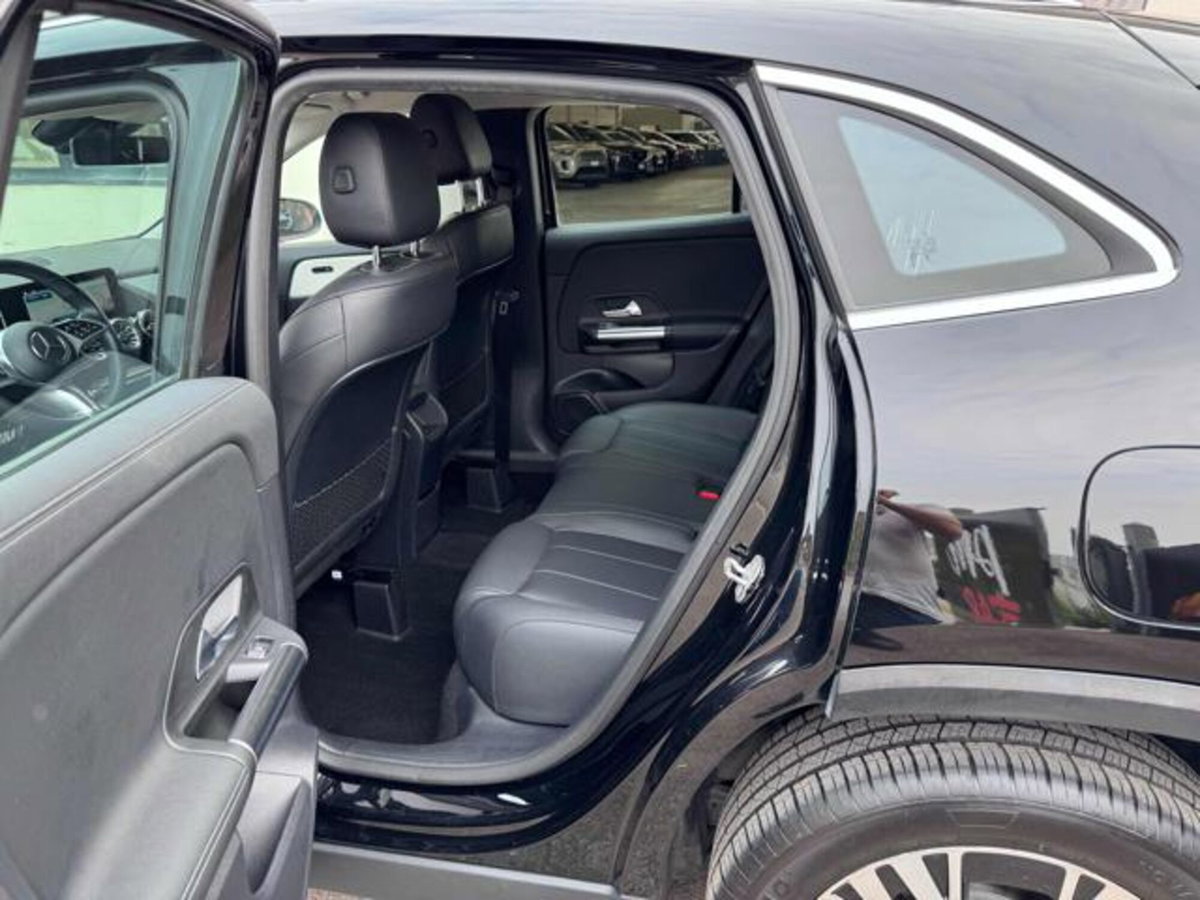 Mercedes-Benz GLA SUV 200 d AMG Line Premium Plus 4matic auto (9)