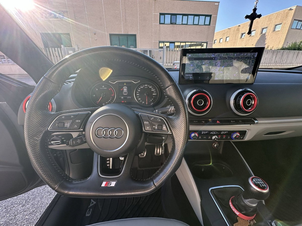 Audi A3 2.0 TDI Attraction (9)