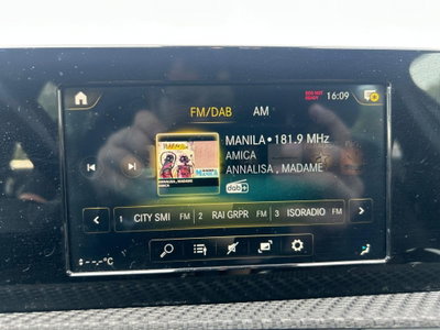 Mercedes-Benz Classe A 160 d Premium (11)