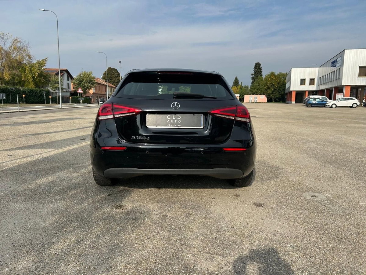 Mercedes-Benz Classe A 160 d Premium (3)