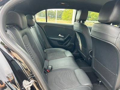 Mercedes-Benz Classe A 160 d Premium (8)