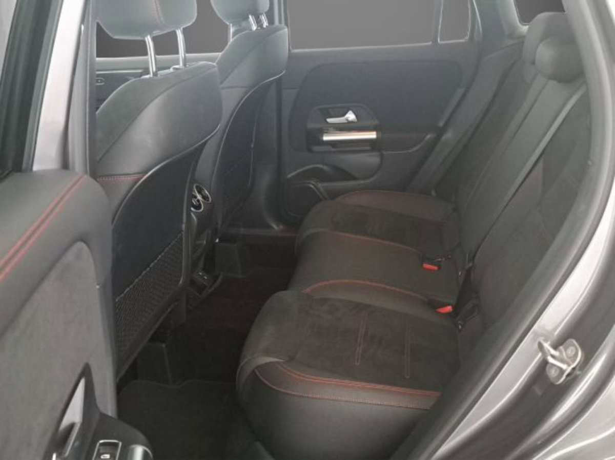 Mercedes-Benz GLA SUV 250 e phev AMG Line Premium Plus auto (20)