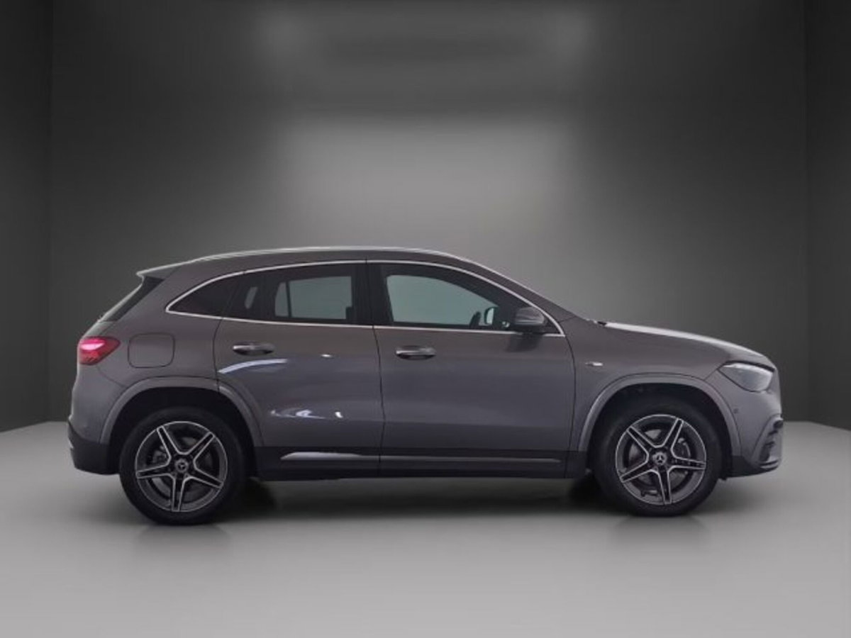Mercedes-Benz GLA SUV 250 e phev AMG Line Premium Plus auto (9)