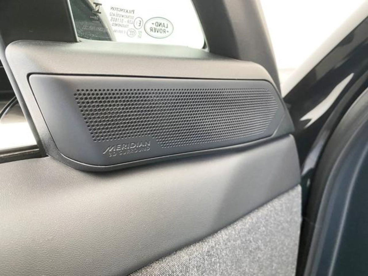 Land Rover Range Rover Sport 3.0D l6 300 CV HSE Dynamic Stealth (15)