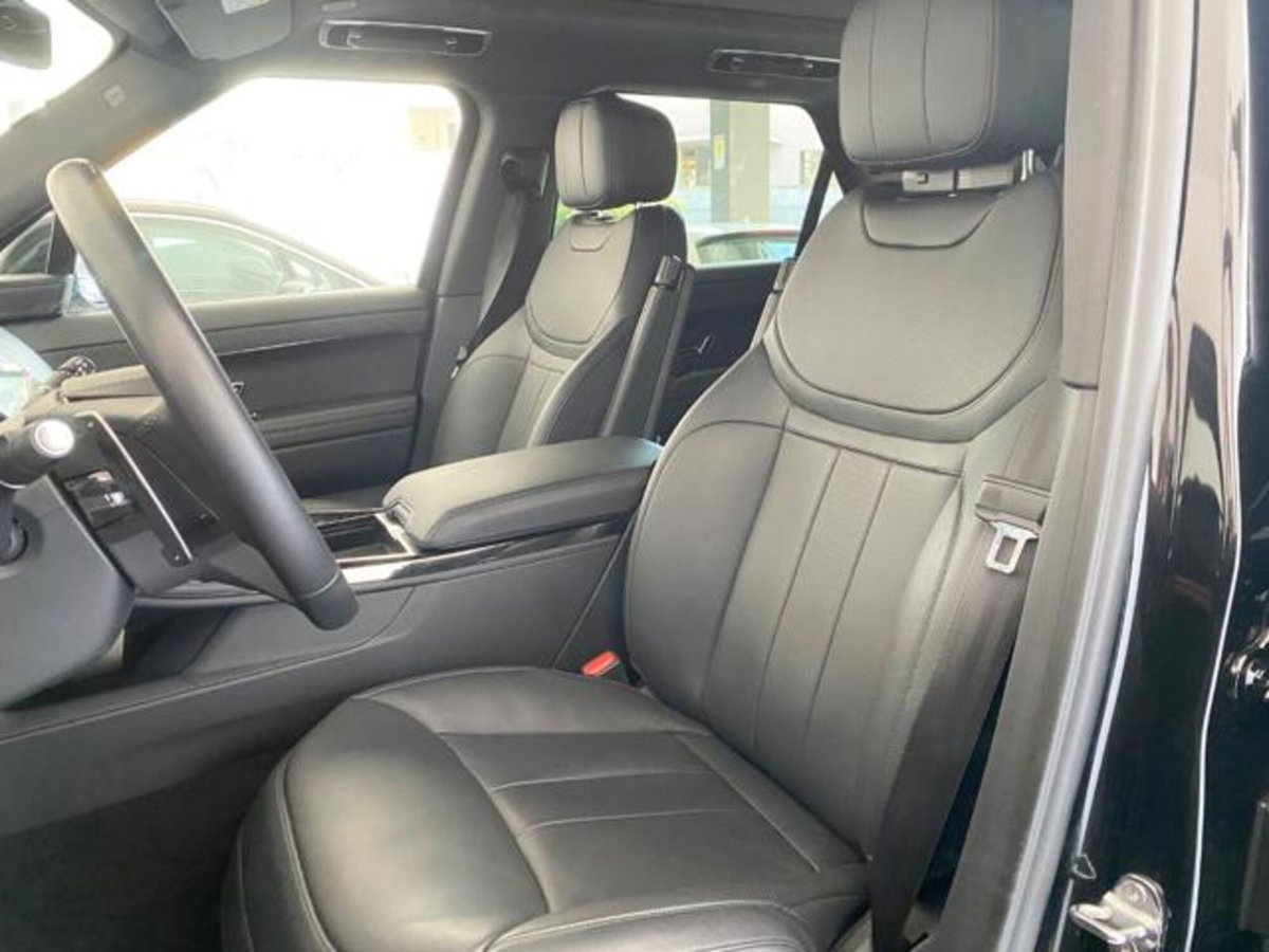 Land Rover Range Rover Sport 3.0D l6 300 CV HSE Dynamic Stealth (7)