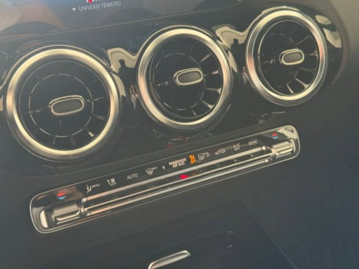 Mercedes-Benz GLA SUV 220 d Automatic Sport Plus (12)