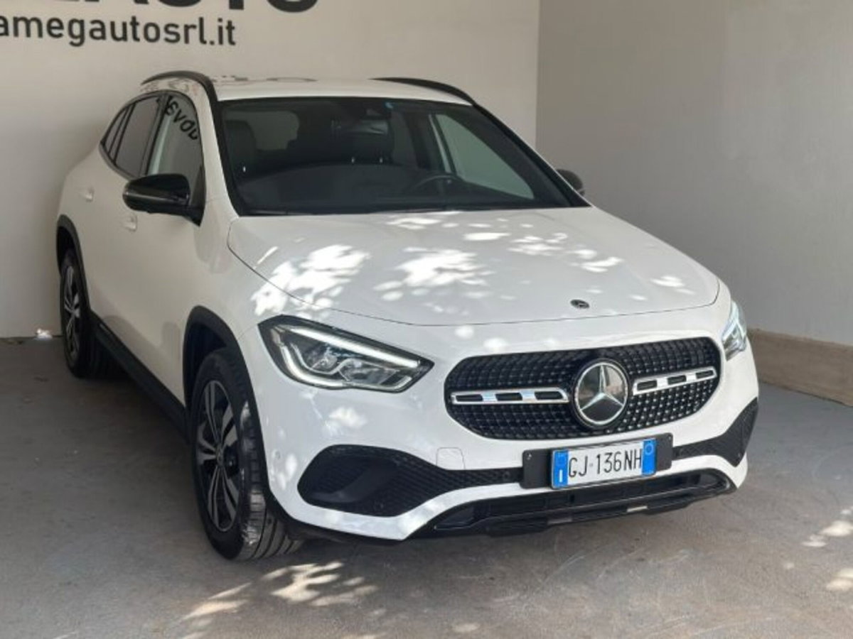 Mercedes-Benz GLA SUV 220 d Automatic Sport Plus (4)