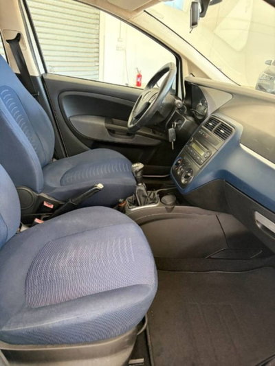 Fiat Grande Punto 1.3 MJT 75 CV 5 porte Dynamic (14)