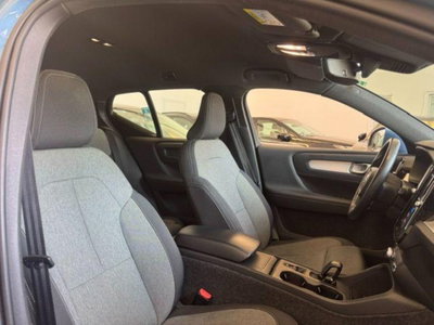 Volvo XC40 B3 automatico Core (15)