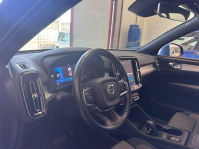 Volvo XC40 B3 automatico Core (16)