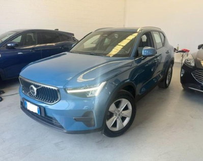 Volvo XC40 B3 automatico Core (3)