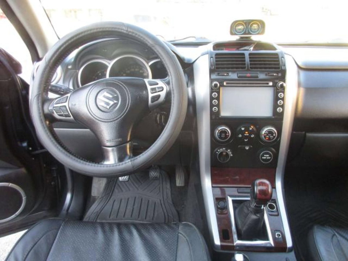 Suzuki Grand Vitara 16V cat 5p Autocarro (10)